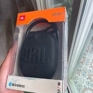 jbl clip 4